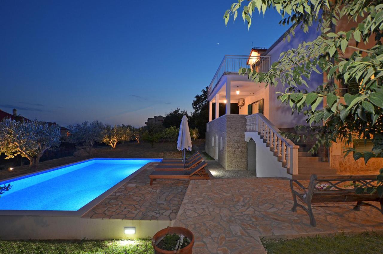 Holiday Home Nevera Kaštela المظهر الخارجي الصورة