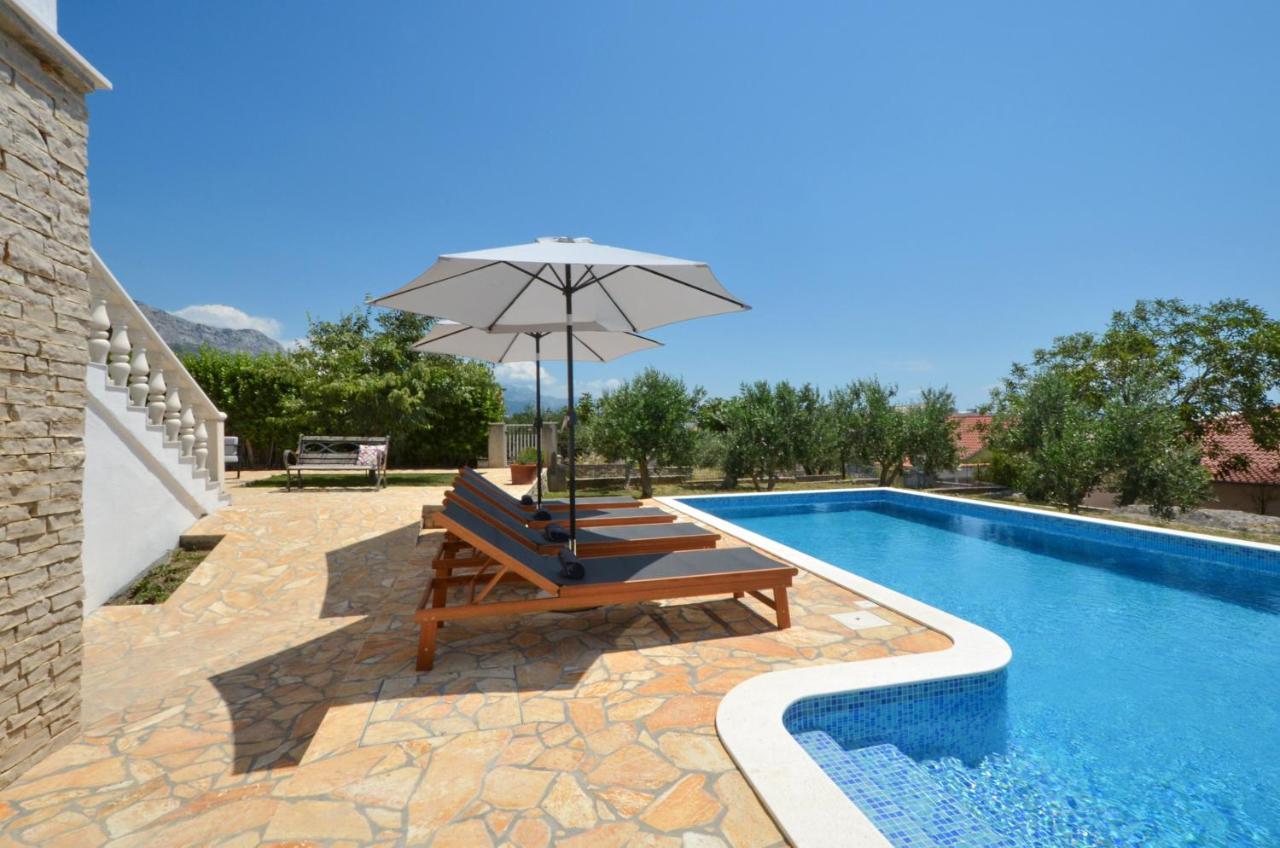 Holiday Home Nevera Kaštela المظهر الخارجي الصورة