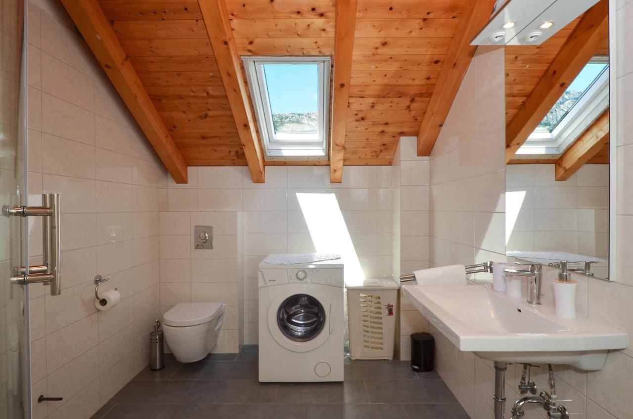 Holiday Home Nevera Kaštela المظهر الخارجي الصورة