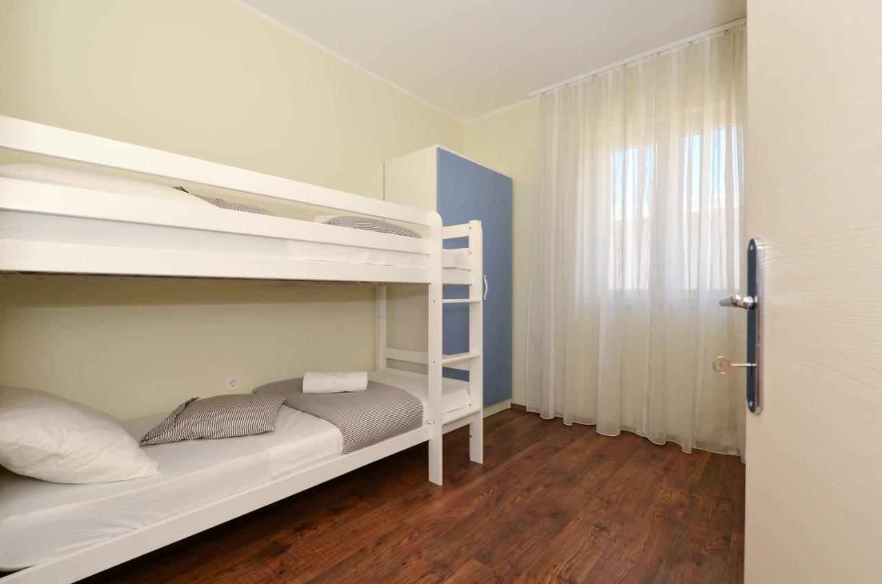 Holiday Home Nevera Kaštela المظهر الخارجي الصورة