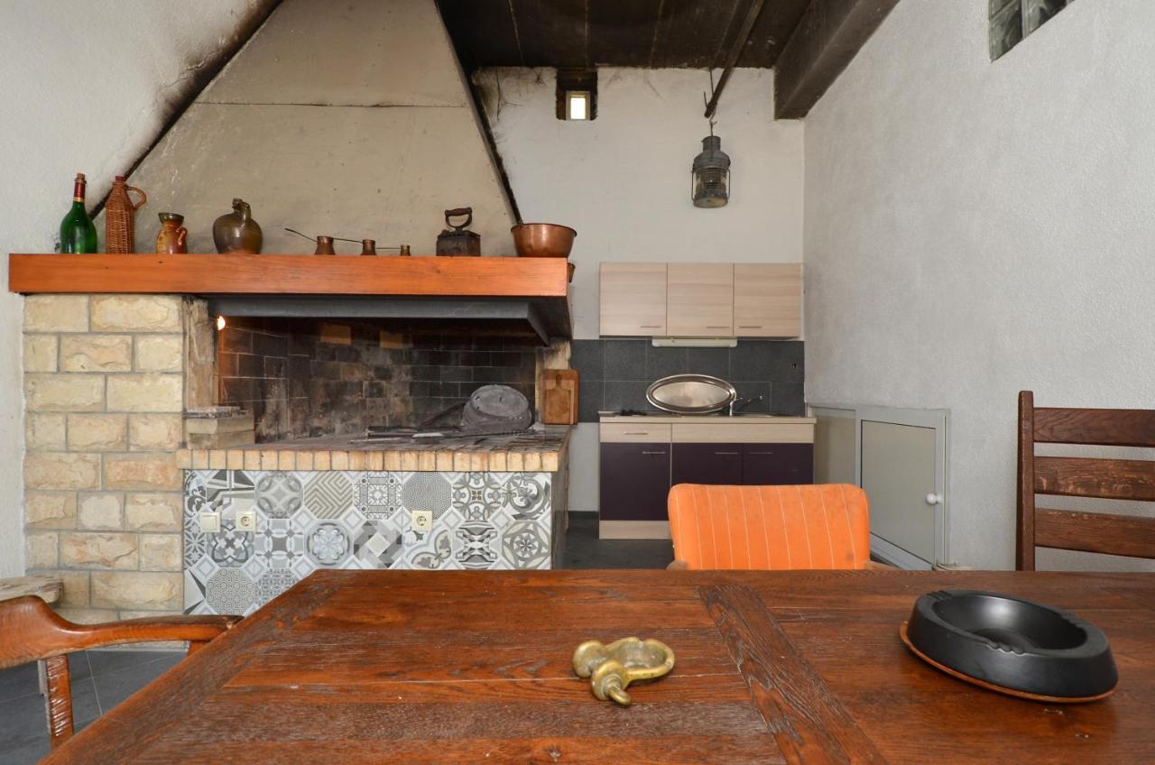 Holiday Home Nevera Kaštela المظهر الخارجي الصورة