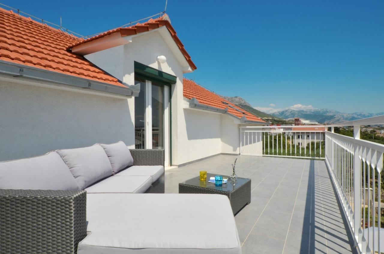 Holiday Home Nevera Kaštela المظهر الخارجي الصورة