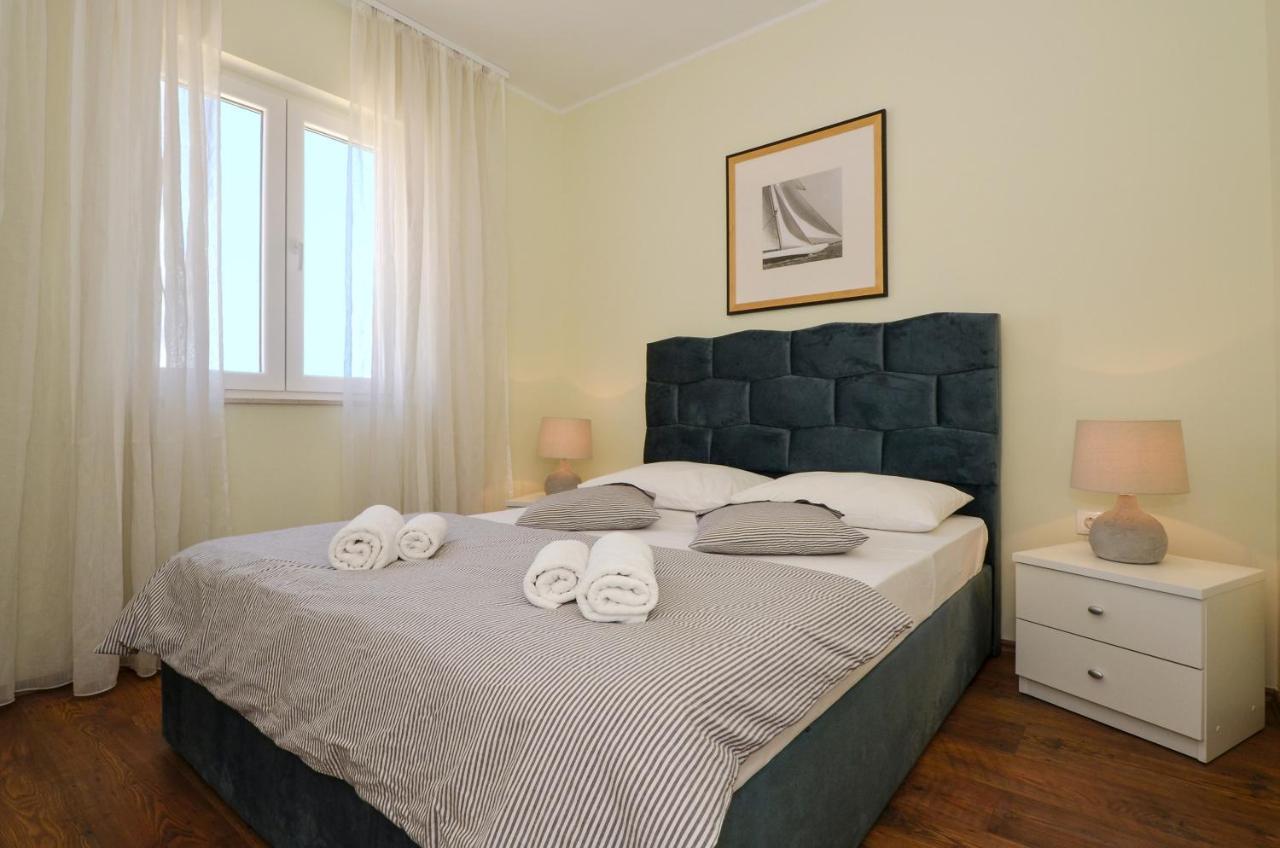 Holiday Home Nevera Kaštela المظهر الخارجي الصورة